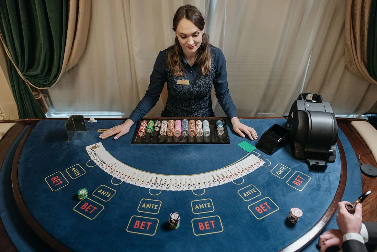 Khi cần Khám phá sảnh Live Casino của . — trải nghiệm casino trực tiếp với dealer thật theo chuẩn quốc tế., 79king. đưa ra lộ trình rõ ràng